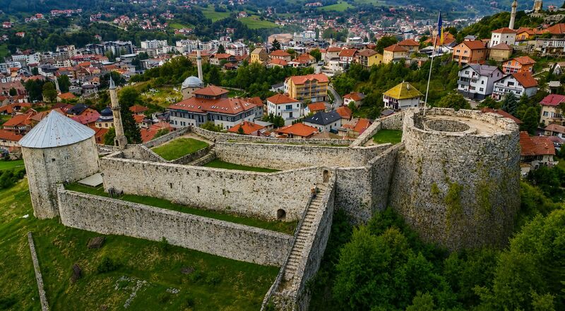 Travnik Fortress above the town
