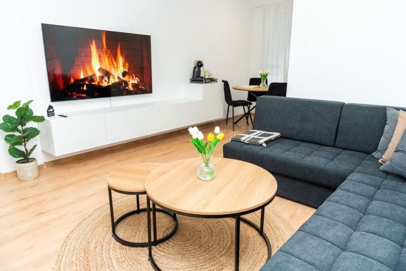 Apartment Friday